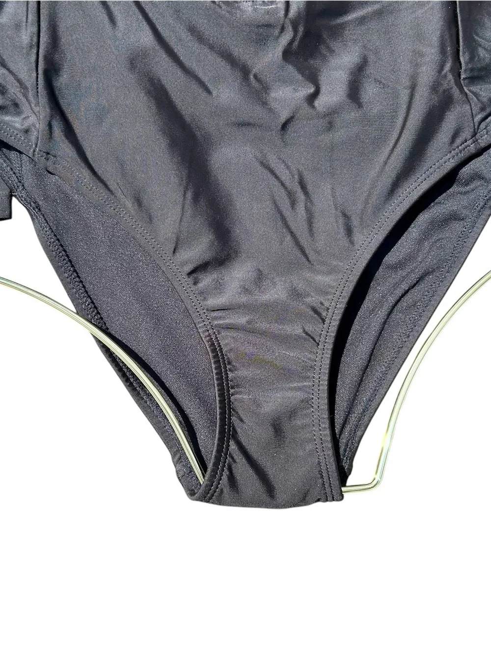 Hurley Long‑Sleeve One‑Piece Swimsuit • Black • Zip Front • Size M - Picture 8 of 13